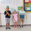 25ct 100 Days Paper Crowns