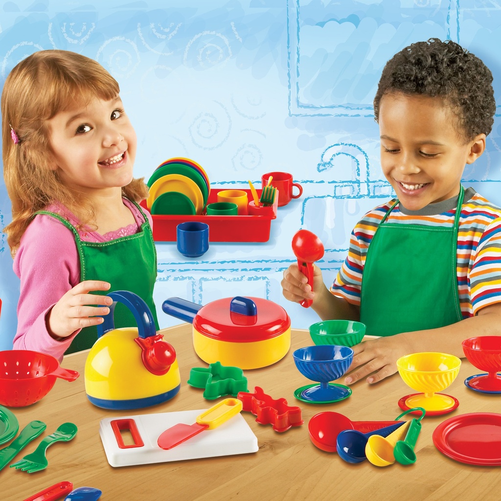 Pretend & Play Kitchen Set