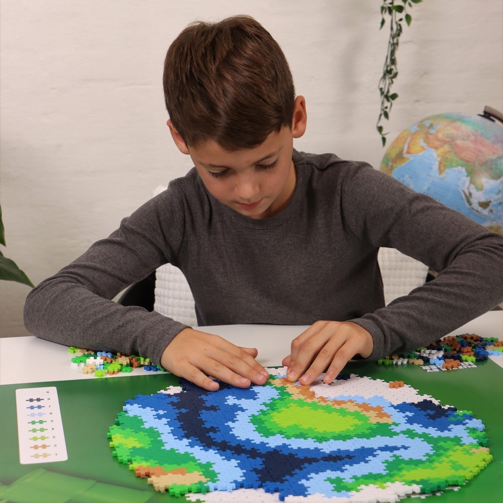 Plus-Plus Puzzle By Number® 800 Piece Earth