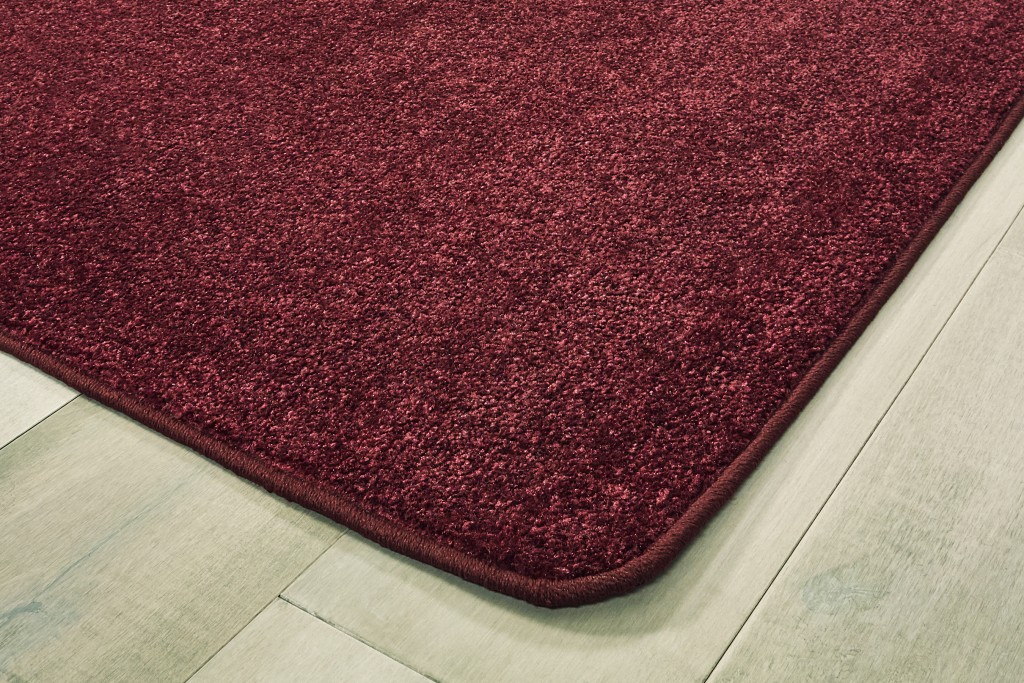 7ft 6in x 12ft Rectangle Cranberry Edge