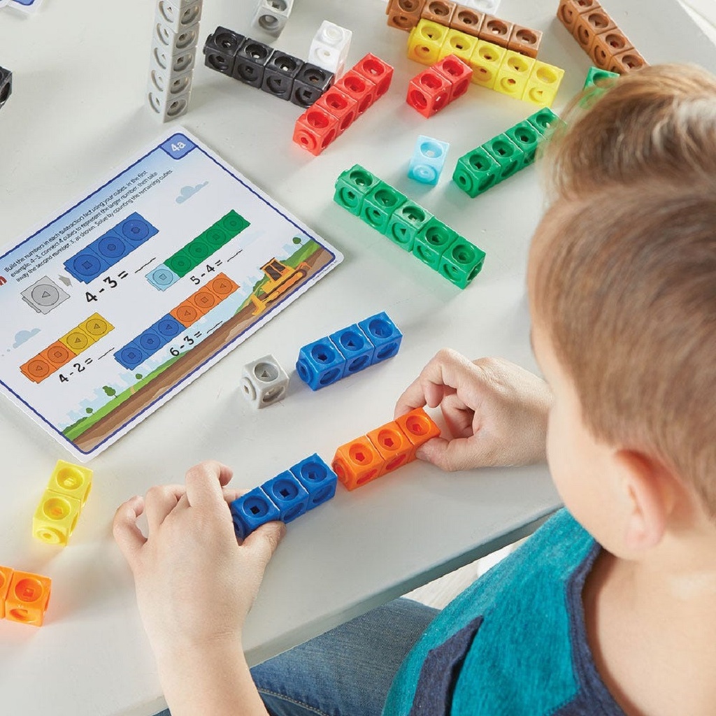 Mathlink Cubes Kindergarten Math Activity Set: Mathmobiles!