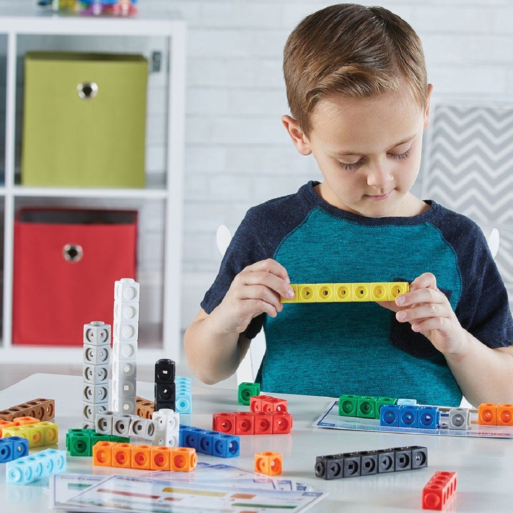 Mathlink Cubes Kindergarten Math Activity Set: Mathmobiles!